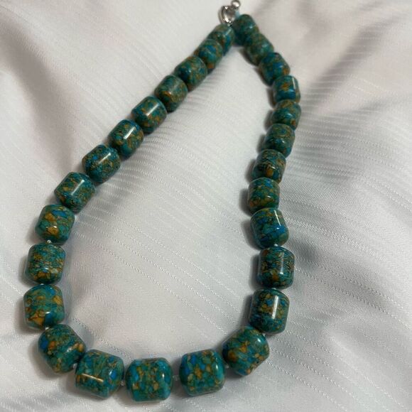 Beautiful Mosaic Turquoise Dyed Magnesite Large Heavy Beads Collar Necklace - Picture 7 of 8